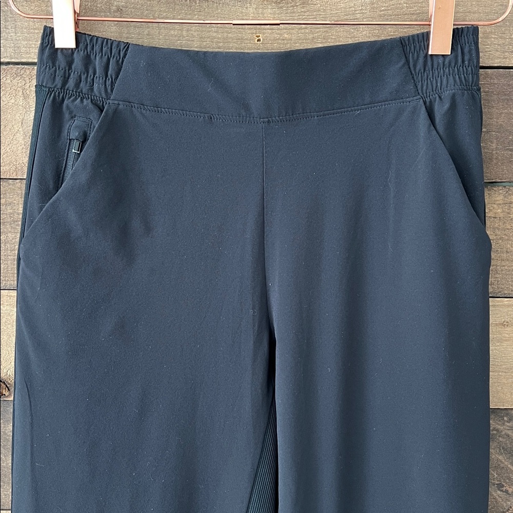 Athleta Women's Brooklyn Legacy Mid Rise Jogger in Black Size 6 - Picture 4 of 9